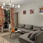 Cozy Room In The Shared Apartment